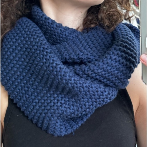 UGG Blue Knit Infinity Scarf - Picture 1 of 12